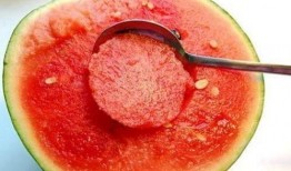 月子里吃扁瓜,扁瓜助力产后恢复，营养美味两不误