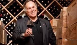 吃瓜罗伯特神评论,揭秘娱乐圈幕后真相