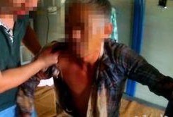 吃瓜女子倒地,一幕引发社会关注的瞬间