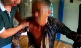 吃瓜女子倒地,一幕引发社会关注的瞬间