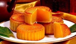 吃瓜不如吃月饼的说说,品味月饼，传承传统美食文化