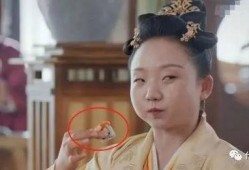 与凤行神女吃瓜,揭秘宫廷秘闻背后的真相