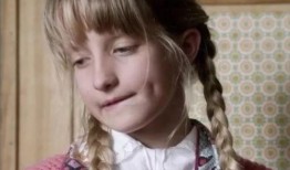 女娃娃吃瓜头像,女娃娃吃瓜头像萌态十足