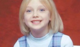 女娃娃吃瓜头像,女娃娃吃瓜头像萌态十足