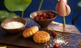 吃瓜不如吃月饼的说说,品味月饼，传承传统美食文化