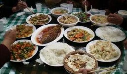 农村二丫吃瓜,农村二丫的夏日吃瓜记